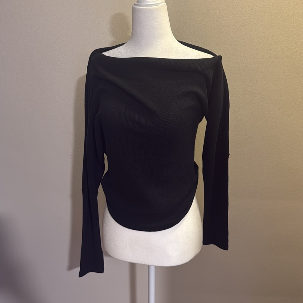 FREE PEOPE Black Off-Shoulder long sleeve